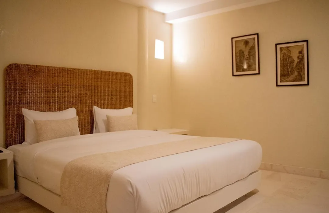Casa Noa Colonial Rooms-1